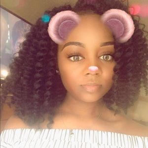 Meet your Posher, Amari